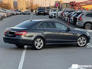 Mercedes E 200