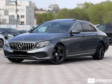 Mercedes E 220