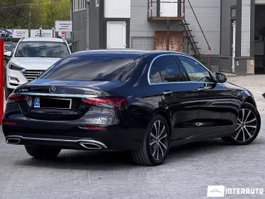 Mercedes E 300e