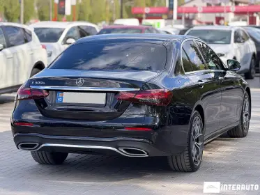 Mercedes E 300e