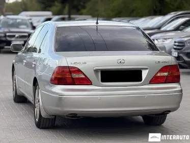 Lexus LS 430