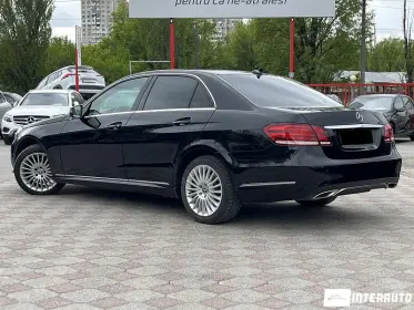 Mercedes E 200