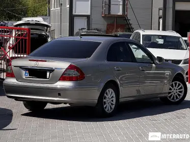Mercedes E 200