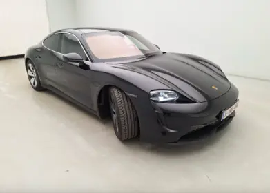 Порше Тайкан 4S