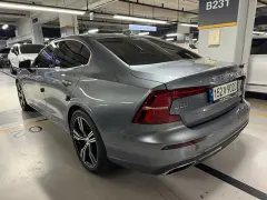 Volvo S60 2021