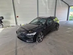 Volvo V60 B3 R-Design Volvo V60 B3 R-Design