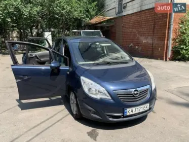 Opel Meriva 2011