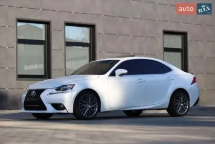 Lexus IS 2013