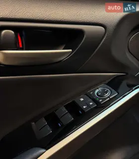 Lexus IS 2016