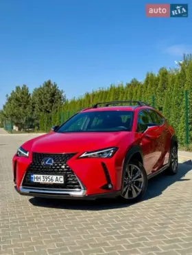 Lexus UX 2019