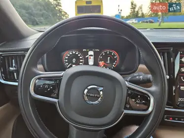 Volvo S90 2016