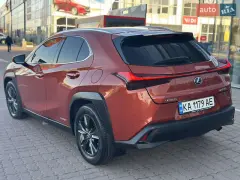 Lexus UX 2019