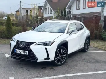Lexus UX 2020