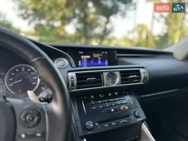 Lexus IS 2014