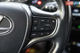 Lexus UX 2019