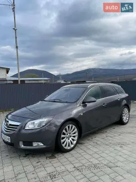 Opel Insignia 2011