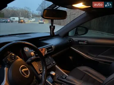 Lexus IS 2016