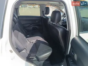 Mitsubishi Outlander 2008