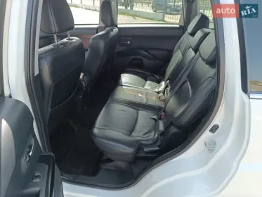 Mitsubishi Outlander 2008