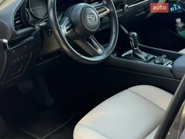 Mazda 3 2019