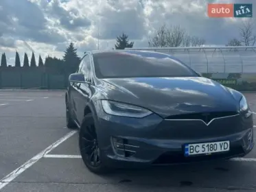 Tesla Model X 2020