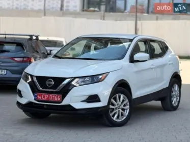 Nissan Rogue Sport 2021