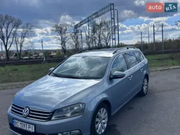 Volkswagen Passat 2011