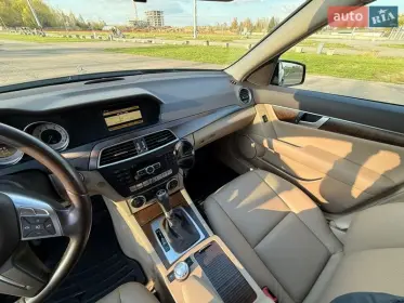 Mercedes-Benz C-Class 2012
