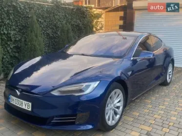 Tesla Model S 2016