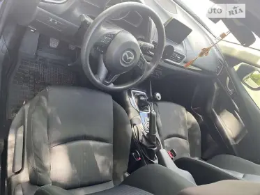 Mazda 3 2015