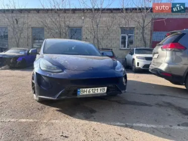 Tesla Model 3 2020