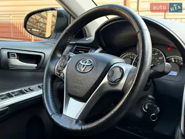 Toyota Camry 2014