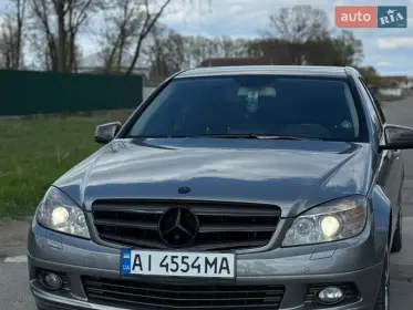 Mercedes-Benz C-Class 2010