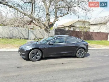 Tesla Model 3 2018