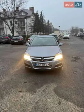 Opel Astra 2010