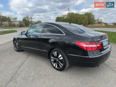 Mercedes-Benz E-Class 2010