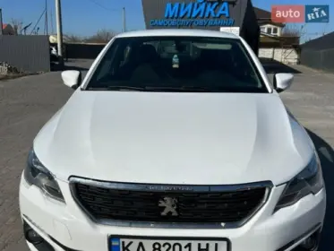 Peugeot 301 2018