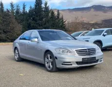 Мерседес-Бенц С 550