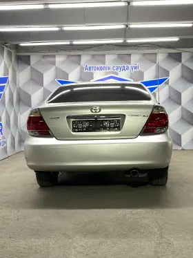 2004 Toyota Camry