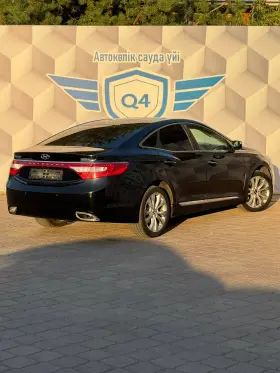 2013 Hyundai Azera