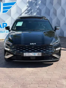 2022 Kia K8