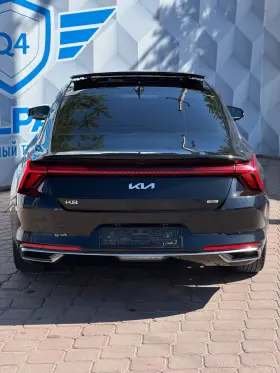 2022 Kia K8