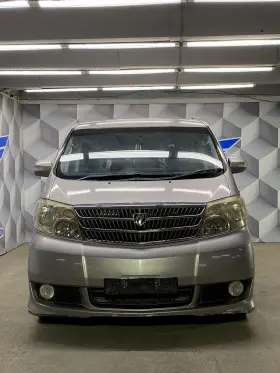 2004 Toyota Alphard