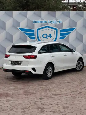 2022 Kia Ceed
