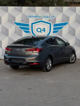 2019 Hyundai Elantra