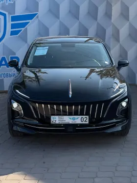 2025 Hongqi E-QM5