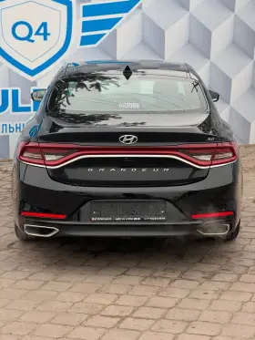 2016 Hyundai Grandeur