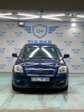 2004 Toyota Avensis