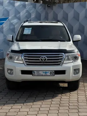 2013 Toyota Land Cruiser