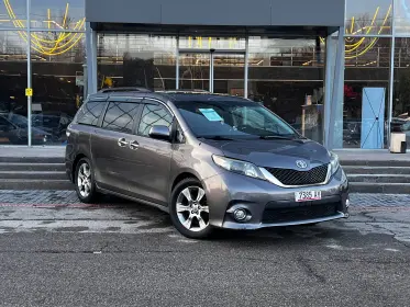 2013 Toyota Siena